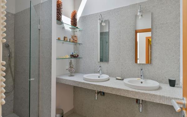Maison à vendre    5 pièces • 217 m2 Saint-Cyr-au-Mont-d'Or