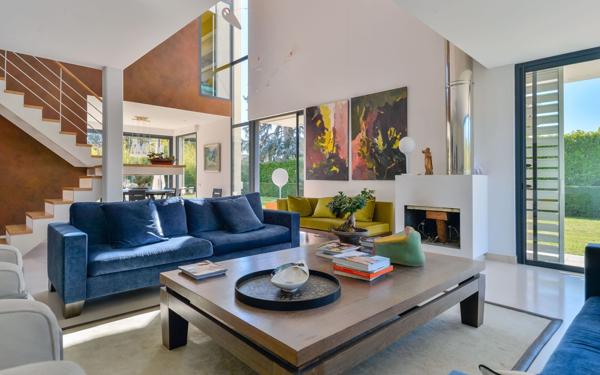 Maison à vendre    5 pièces • 217 m2 Saint-Cyr-au-Mont-d'Or