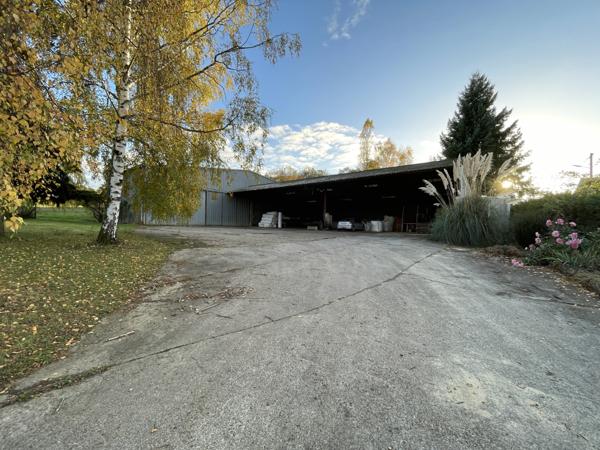 La Ferté-Alais (91590) Maison 5 chambres, sous-sol total + 2 hangars + 3262 m² de terrain