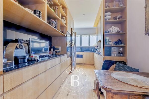 Le Bouscat, Appartement 3 Chambres -  185 m² à vendre