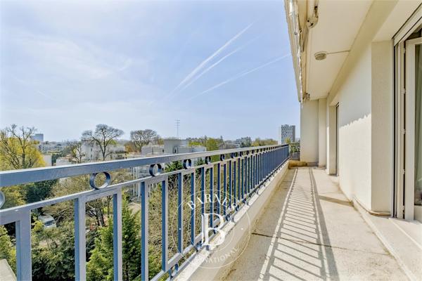 Le Bouscat, Appartement 3 Chambres -  185 m² à vendre