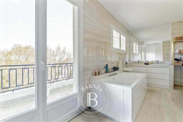 Le Bouscat, Appartement 3 Chambres -  185 m² à vendre