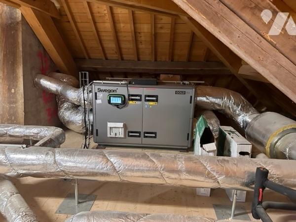 Ancien presbytère rénové récemment avec terrain arboré