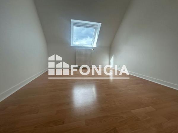 Location Maison 7 pièces 128 m² - 72 RUE CHARLES LE GOFFIC Quimper 29000