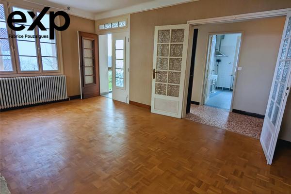 Maison spacieuse avec potentiel