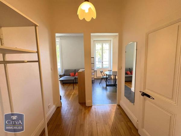 Appartement à louer 2 pièces 39.81m² Villeurbanne (69100)
