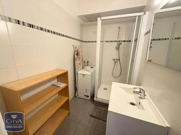 Appartement à louer 2 pièces 39.81m² Villeurbanne (69100)