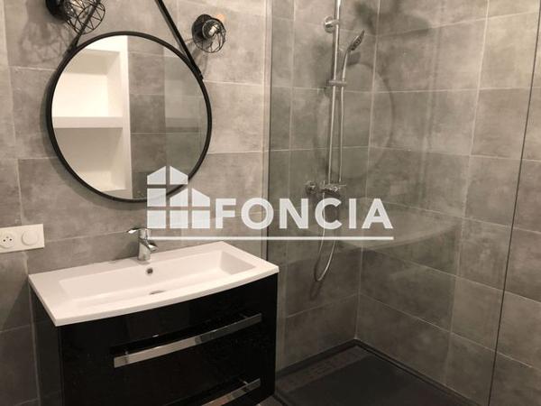 Location Appartement 2 pièces 45 m² - 33 AVENUE DE SAINT JUST Marseille 13004