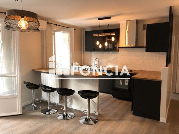 Location Appartement 2 pièces 45 m² - 33 AVENUE DE SAINT JUST Marseille 13004