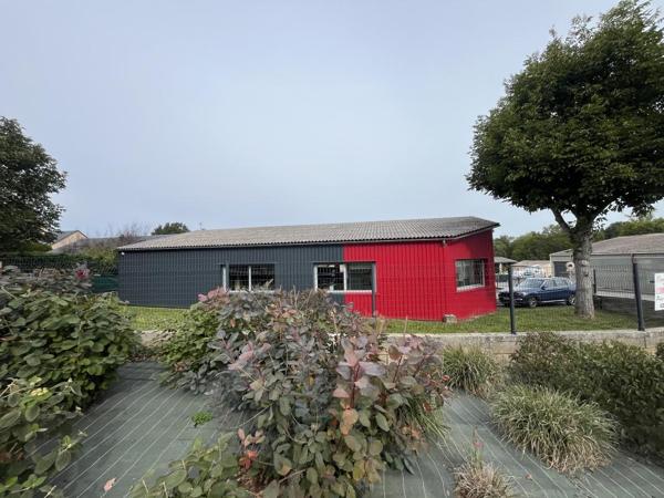 Local bureaux + dépôt Flavin