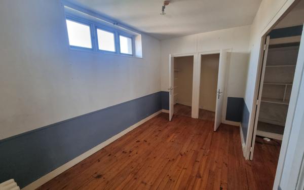 Maison à vendre    4 pièces •  Saint-Yrieix-la-Perche