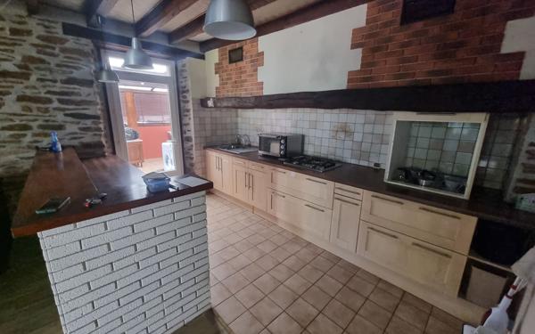 Maison à vendre    4 pièces •  Saint-Yrieix-la-Perche