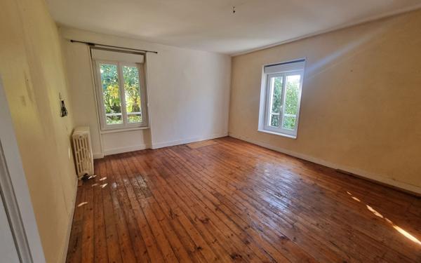 Maison à vendre    4 pièces •  Saint-Yrieix-la-Perche