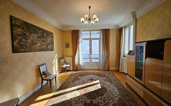 Maison à vendre    5 pièces • 160 m2 Limoges