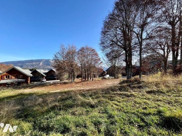 TERRAIN A BATIR 1395 M2 LA FECLAZ