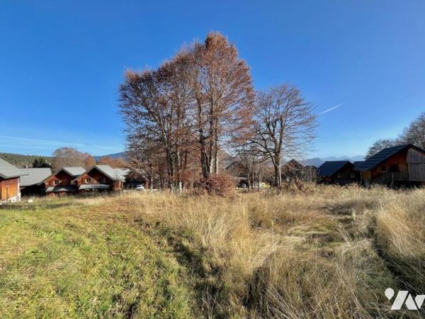 TERRAIN A BATIR 1395 M2 LA FECLAZ