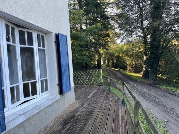 Maison à vendre |  Saint-Dizier-Leyrenne |  7 pièces | 188 m²