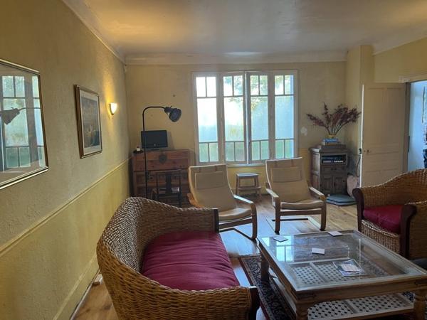 Maison à vendre |  Saint-Dizier-Leyrenne |  7 pièces | 188 m²