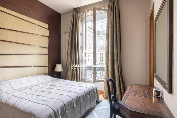 Appartement 8 pièces à vendre Paris 16ème - 75016 / Réf: 21973-VD-PL
