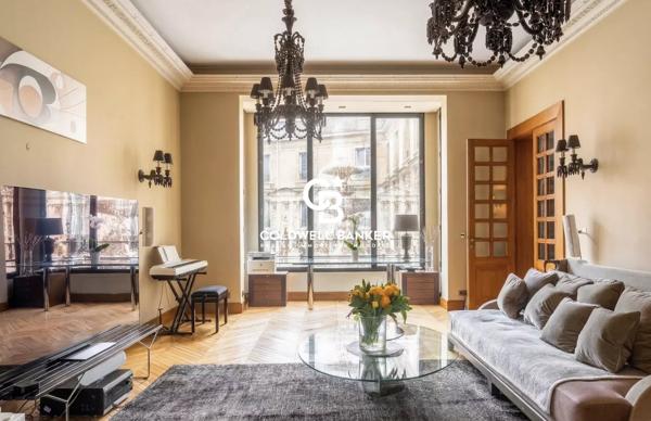 Appartement 8 pièces à vendre Paris 16ème - 75016 / Réf: 21973-VD-PL