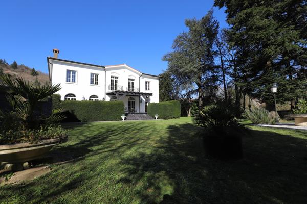 Maison 10 pièces - 321 m² Bien prestige