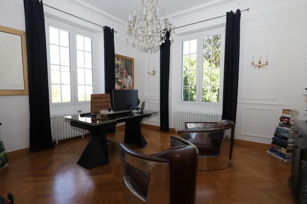 Maison 10 pièces - 321 m² Bien prestige