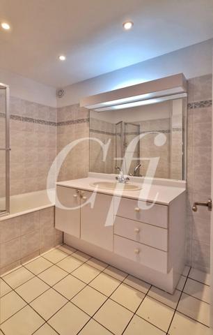 Vente Appartement74 m² - 3 Pièces - GARCHES (92380)