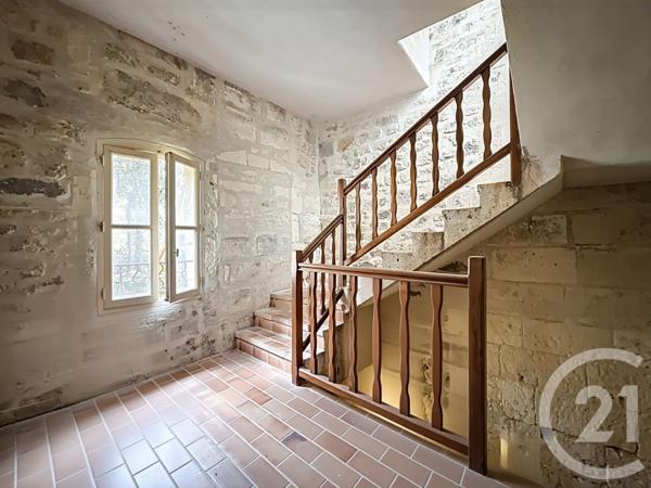 Immeuble à vendre  140,65 m2 TARASCON - 13