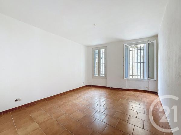 Immeuble à vendre  140,65 m2 TARASCON - 13