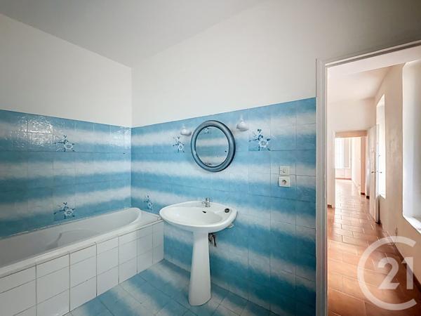 Immeuble à vendre  140,65 m2 TARASCON - 13