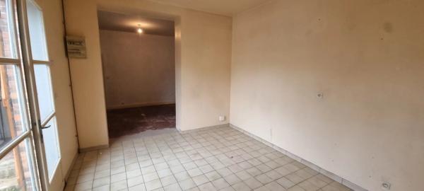 Vente                                                      Maison
                        
                     7 pièces                      151 m2                     à Pont-sur-Yonne