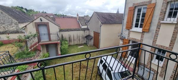 Vente                                                      Maison
                        
                     7 pièces                      151 m2                     à Pont-sur-Yonne