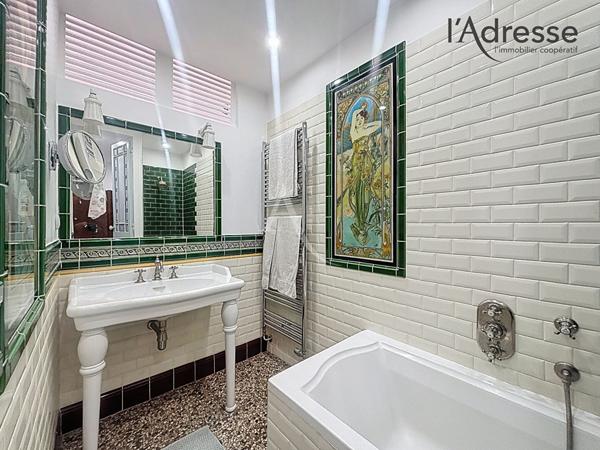 SAINT-CLOUD - Appartement de charme 2 pièces 41m² - Cave
