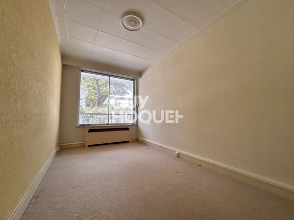 APPARTEMENT À VENDRE DE 5 PIÈCES DE 105,65 M²