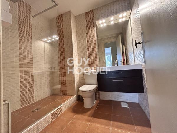 APPARTEMENT À VENDRE DE 5 PIÈCES DE 105,65 M²