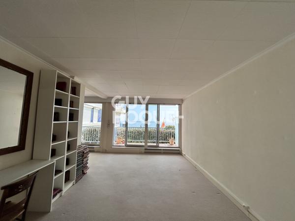 APPARTEMENT À VENDRE DE 5 PIÈCES DE 105,65 M²
