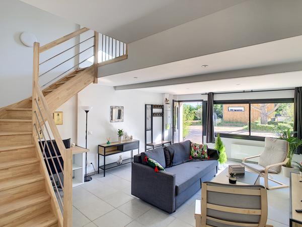 Ayguesvives (31450) Ayguesvives, à louer maison meublée de 69m2 avec jardin récemment rénovée.