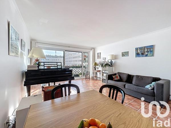 Appartement 3 pièces de 70 m² à Paris (75014)