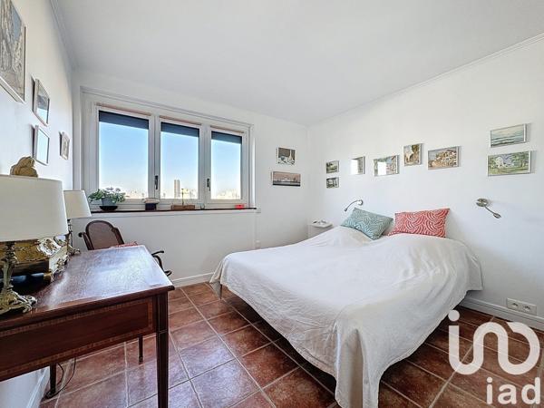 Appartement 3 pièces de 70 m² à Paris (75014)