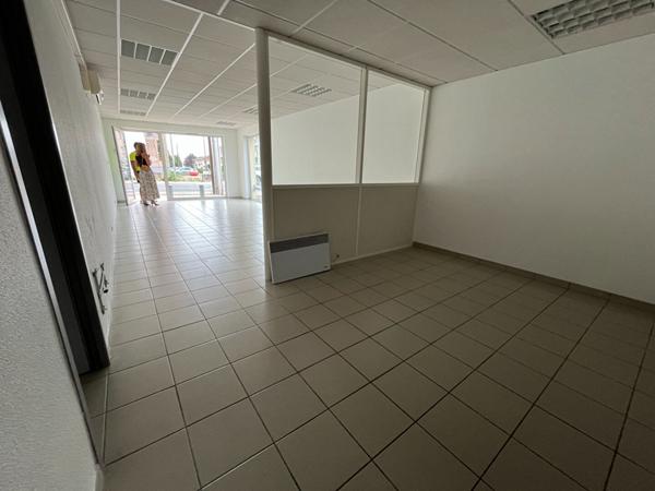 Location local commercial Eysines - 47 m² - 1 100 €/mois