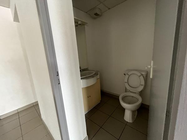 Location local commercial Eysines - 47 m² - 1 100 €/mois
