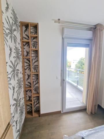 Saint-Priest (69800) Coquet T2, meublé dans un immeuble neuf , balcon + Box fermé- DISPONIBLE fin février !