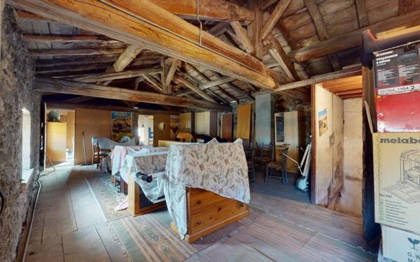 Maison à vendre    5 pièces •  Liergues