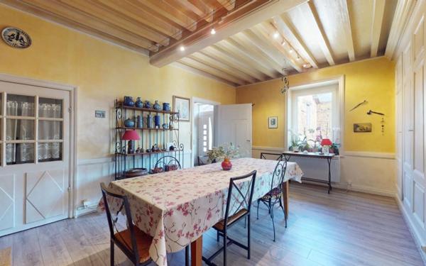 Maison à vendre    5 pièces •  Liergues