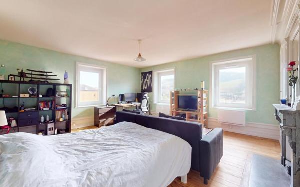 Maison à vendre    5 pièces •  Liergues