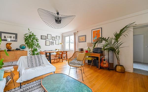Appartement à vendre    3 pièces • 83,23 m2 Paris 18