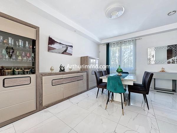 Vente Maison 10 pièces 220 m2 à Villecresnes