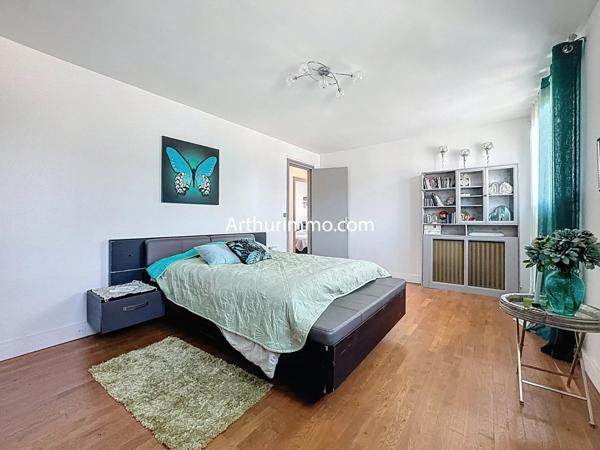 Vente Maison 10 pièces 220 m2 à Villecresnes