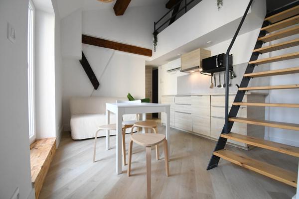 Appartement à louer 1 pièces TOULOUSE (31) - place du capitole - balcon