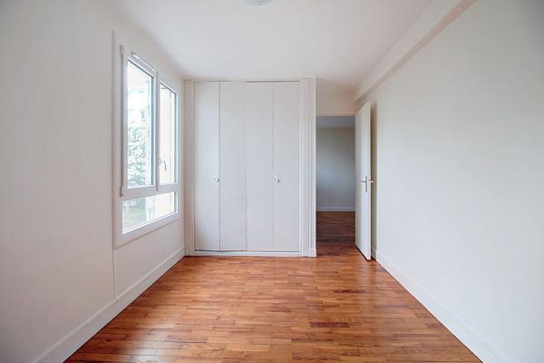 APPARTEMENT RUEIL-MALMAISON MAZURIERES 3 PIECES 2 CHAMBRES AVEC BALCON CAVE ET PARKING